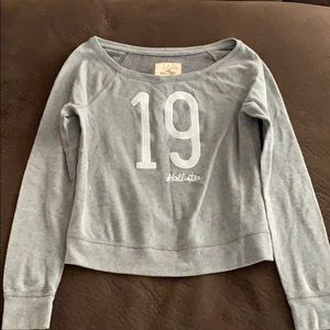 Hollister sweater